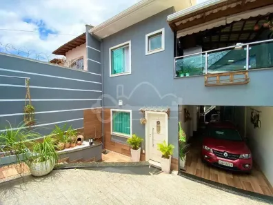 Casa com 2 Quartos à venda, 77m² no Serrano, Belo Horizonte