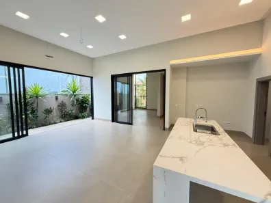 Casa de Condomínio com 3 Quartos à venda, 247m² no Condomínio Florais Itália, Cuiabá