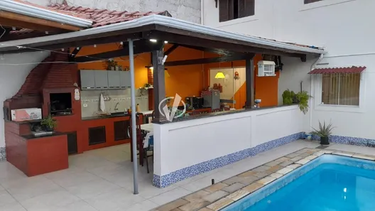Casa com 3 Quartos à venda, 130m² no Parque São Domingos, Pindamonhangaba