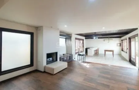Casa com 3 Quartos para alugar, 250m² no Medianeira, Porto Alegre