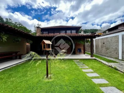 Casa com 7 Quartos à venda, 283m² no Tijuca, Teresópolis