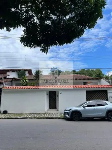 Casa com 4 Quartos à venda, 390m² no Aleixo, Manaus