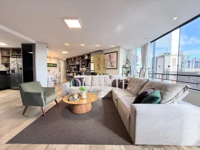 Apartamento com 4 Quartos à venda, 206m² no Agronômica, Florianópolis