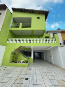 Sobrado com 3 Quartos à venda, 315m² no Vila Vitória, Santo André