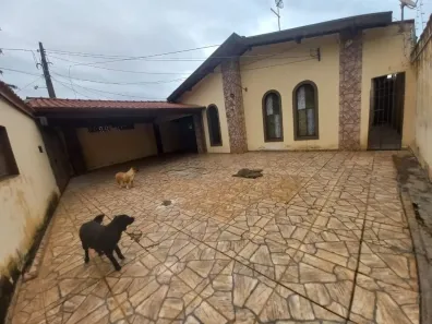 Casa com 3 Quartos à venda, 220m² no Jardim Santa Clara, Campinas