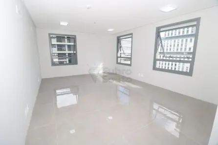 Sala Comercial para alugar, 32m² no São Gonçalo, Pelotas