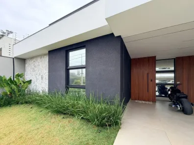 Casa com 3 Quartos à venda, 239m² no Jardim Cidade Monções, Maringá