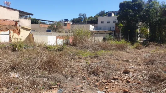 Lote/Terreno à venda, 490m² no Santa Terezinha, Juiz de Fora