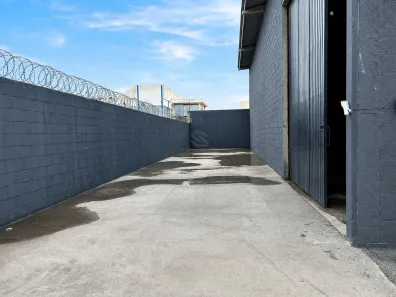 Galpão/Depósito/Armazém para alugar, 250m² no Costeira, São José dos Pinhais