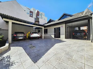 Casa com 6 Quartos à venda, 303m² no Silveira da Motta, São José dos Pinhais