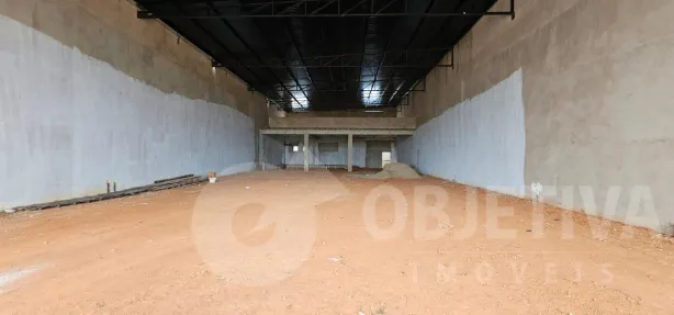 Galpão/Depósito/Armazém para alugar, 741m² no Novo Mundo, Uberlândia