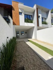 Sobrado com 3 Quartos à venda, 126m² no Bom Retiro, Joinville