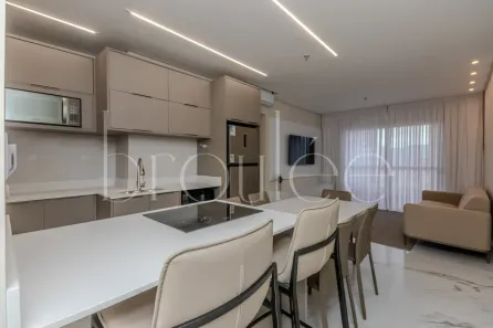 Apartamento com 2 Quartos para alugar, 93m² no Centro, Balneário Camboriú