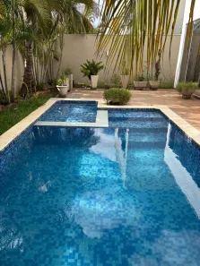 Casa de Condomínio com 4 Quartos para alugar, 385m² no Jardim Itália, Cuiabá