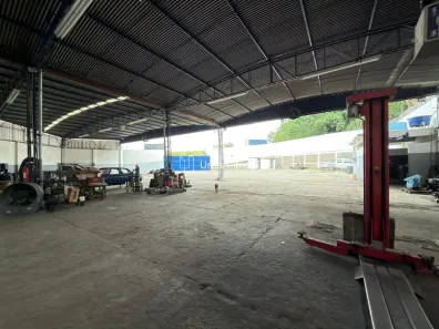 Galpão/Depósito/Armazém com 2 Quartos para venda ou aluguel, 824m² no Monte Cristo, Barra Mansa