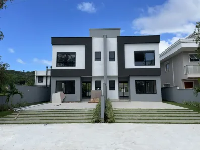 Casa com 3 Quartos à venda, 144m² no Cachoeira do Bom Jesus, Florianópolis