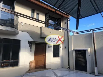 Casa de Condomínio com 3 Quartos à venda, 233m² no Água Verde, Curitiba