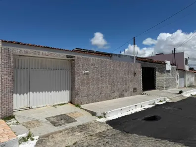 Casa com 3 Quartos à venda, 200m² no Farolândia, Aracaju