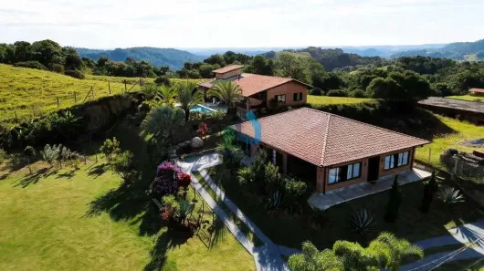 Fazenda/Sítio com 4 Quartos à venda, 2000m² no Dona Catarina, Mairinque