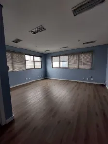 Sala Comercial à venda, 30m² no Santo Amaro, São Paulo