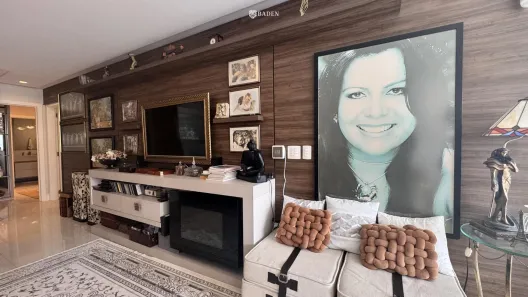Apartamento com 2 Quartos para alugar, 192m² no Centro, Balneário Camboriú