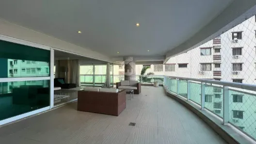 Apartamento com 4 Quartos à venda, 360m² no Gonzaga, Santos