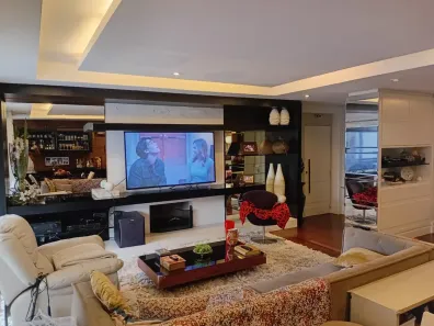Apartamento com 3 Quartos à venda, 161m² no Água Verde, Curitiba