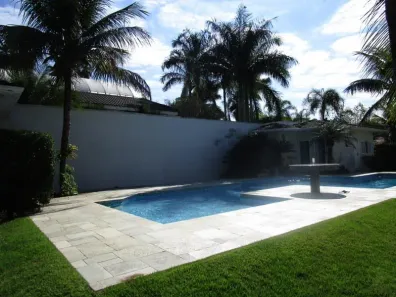 Casa de Condomínio com 7 Quartos à venda, 1200m² no Jardim Acapulco, Guarujá