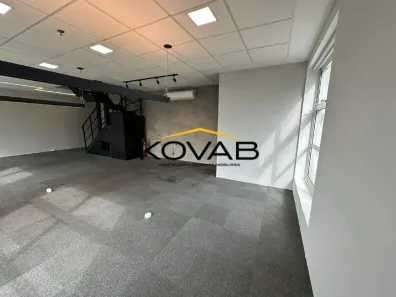 Sala Comercial para alugar, 140m² no Vila São Francisco (Zona Sul), São Paulo