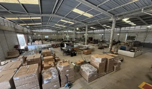 Galpão/Depósito/Armazém para alugar, 1808m² no Granja Viana II, Cotia