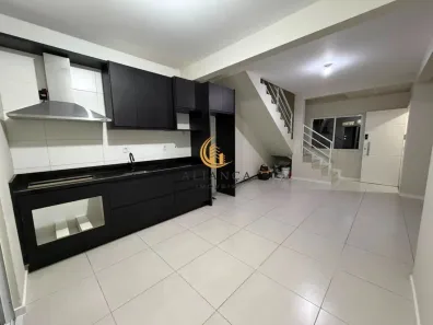 Sobrado com 2 Quartos à venda, 70m² no Bela Vista, Palhoça