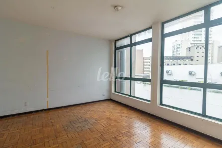 Sala Comercial para alugar, 32m² no Liberdade, São Paulo