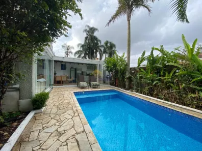 Casa de Condomínio com 3 Quartos à venda, 240m² no Bosque do Vianna, Cotia