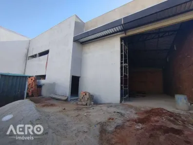 Galpão/Depósito/Armazém para alugar, 563m² no Vila Engler, Bauru