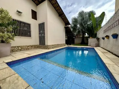 Casa com 3 Quartos à venda, 150m² no Itaipu, Niterói