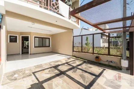 Sobrado com 3 Quartos à venda, 150m² no Hípica, Porto Alegre