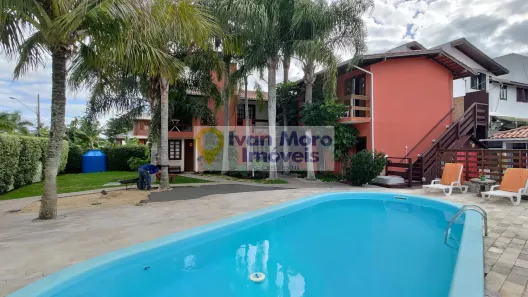 Prédio Comercial com 11 Quartos à venda, 1080m² no Daniela, Florianópolis