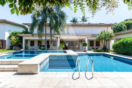 Casa com 3 Quartos à venda, 1100m² no Jardim Everest, São Paulo