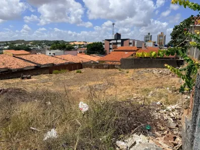 Lote/Terreno à venda, 1603m² no Candelária, Natal