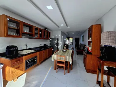 Sobrado com 2 Quartos à venda, 92m² no Cachoeira do Bom Jesus, Florianópolis