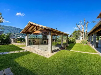 Casa com 5 Quartos à venda, 296m² no Alto, Teresópolis