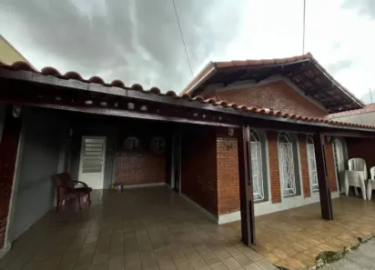 Casa com 3 Quartos para venda ou aluguel, 250m² no Bosque dos Eucaliptos, São José dos Campos