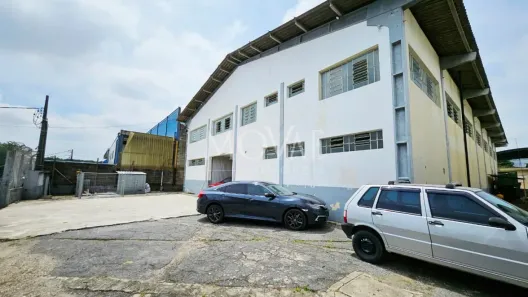 Galpão/Depósito/Armazém à venda, 880m² no Chácaras Reunidas, São José dos Campos