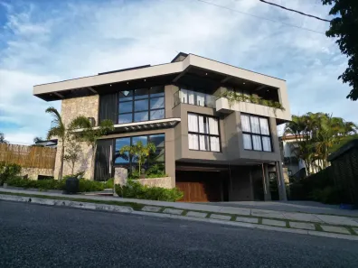 Casa de Condomínio com 4 Quartos para venda ou aluguel, 480m² no Vila Oliveira, Mogi das Cruzes