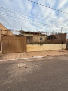 Casa com 3 Quartos à venda, 360m² no Jardim dos Estados, Várzea Grande