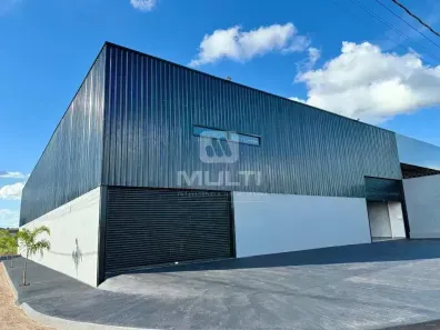 Casa com 1 Quarto à venda, 1100m² no Laranjeiras, Uberlândia