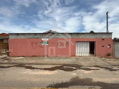 Casa com 3 Quartos à venda, 390m² no Condomínio Rio Branco, Goiânia