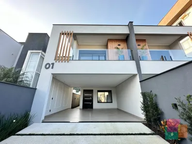 Sobrado com 3 Quartos à venda, 181m² no Jardim Sofia, Joinville