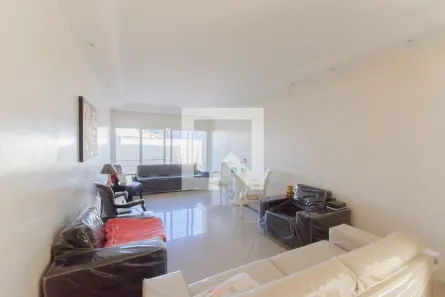 Casa com 3 Quartos à venda, 241m² no Vila Monumento, São Paulo