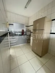 Apartamento com 2 Quartos à venda, 78m² no Segismundo Pereira, Uberlândia